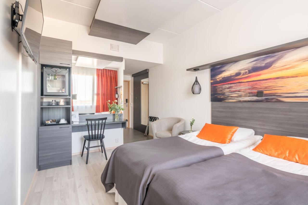 Hotelli Raahen Hovi Exteriör bild